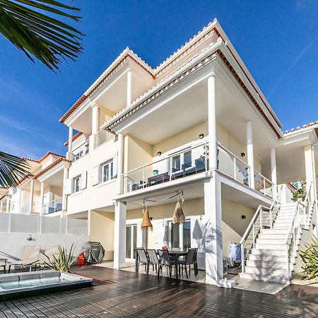 Vibing & Liming Ericeira Hotel Bagian luar foto